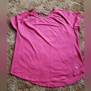 Under Armour top